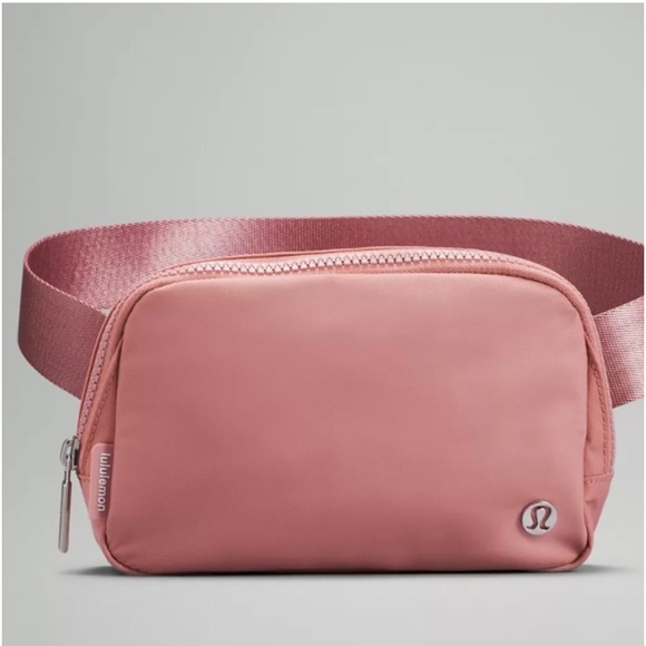 lululemon athletica Handbags - NWOT Lululemon Sling Bag / Crossbody / Belt Bag in pink
